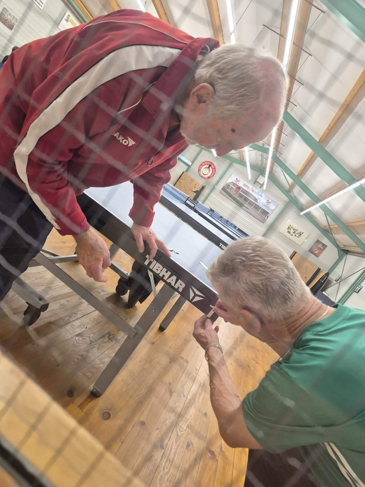 Inwijding van een nieuwe tafel tijdens het JD-toernooi 2026